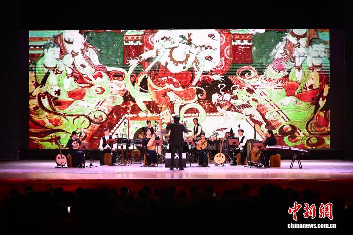 聚焦五大联赛：深度解析球队战术与球员表现 - leyu