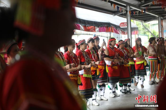 聚焦五大联赛：深度解析球队战术与球员表现 - leyu